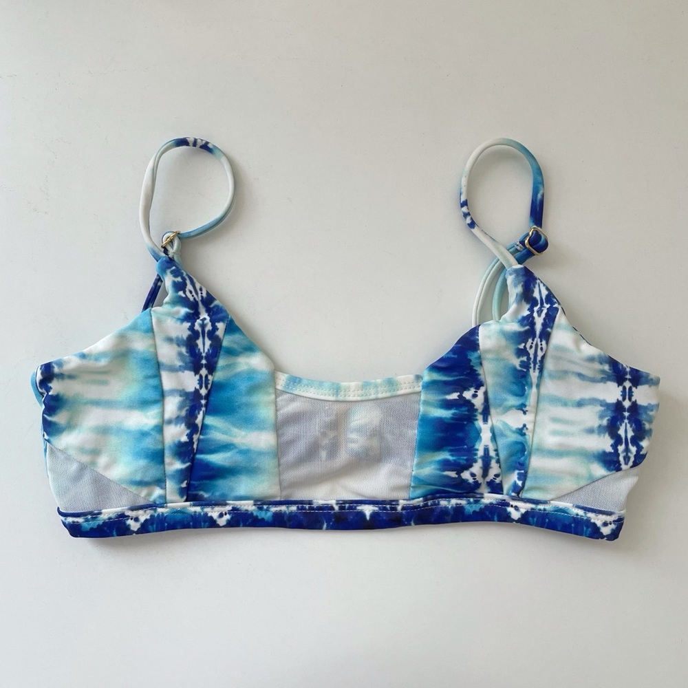 Issa de mar tie dye bikini top